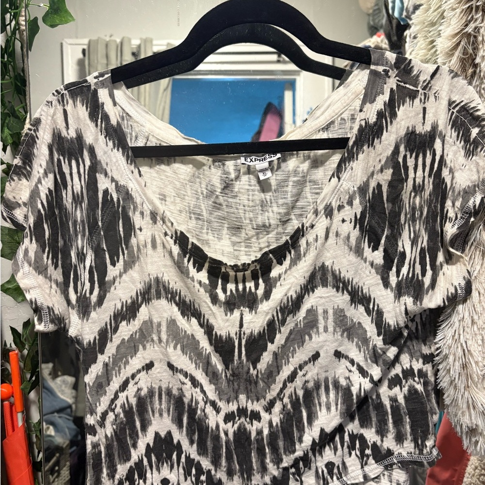 Express Women's Black and Gray Short Sleeve Top